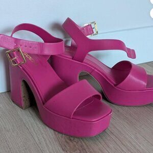 Hot pin platform heels